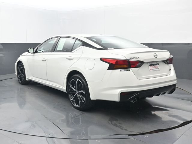 Used 2025 Pearl White Tricoat Nissan 2.5 SR image 3