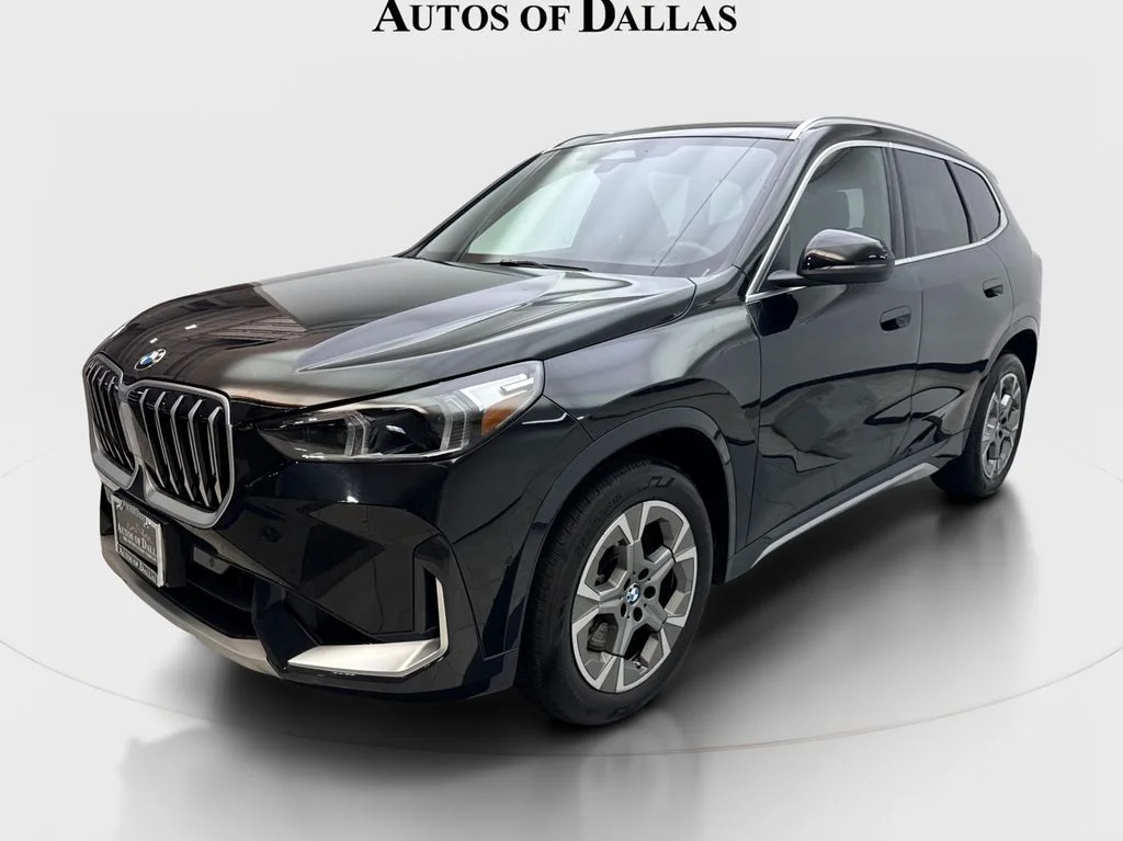 Used 2026 Black BMW xDrive28i image 2