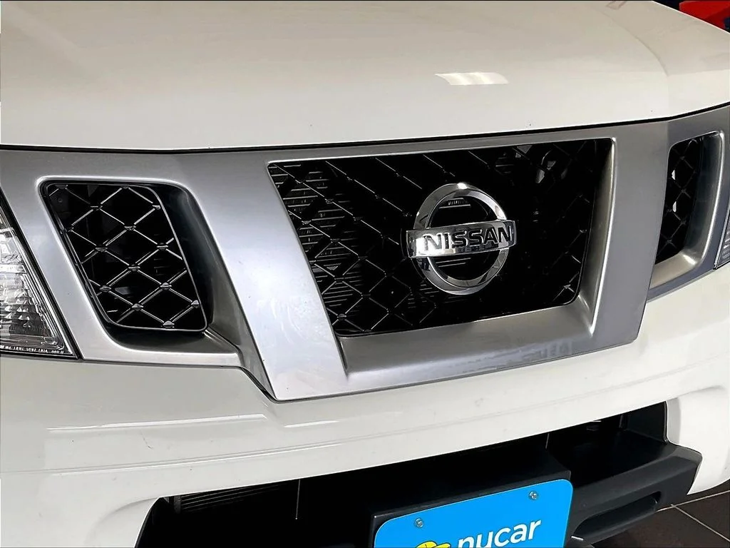 Used 2020 White Nissan PRO-4X image 32