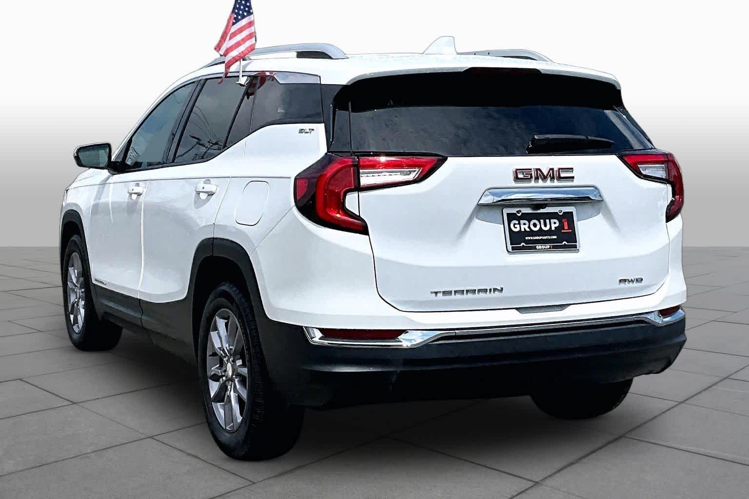 Used 2022 Summit White GMC SLT image 11