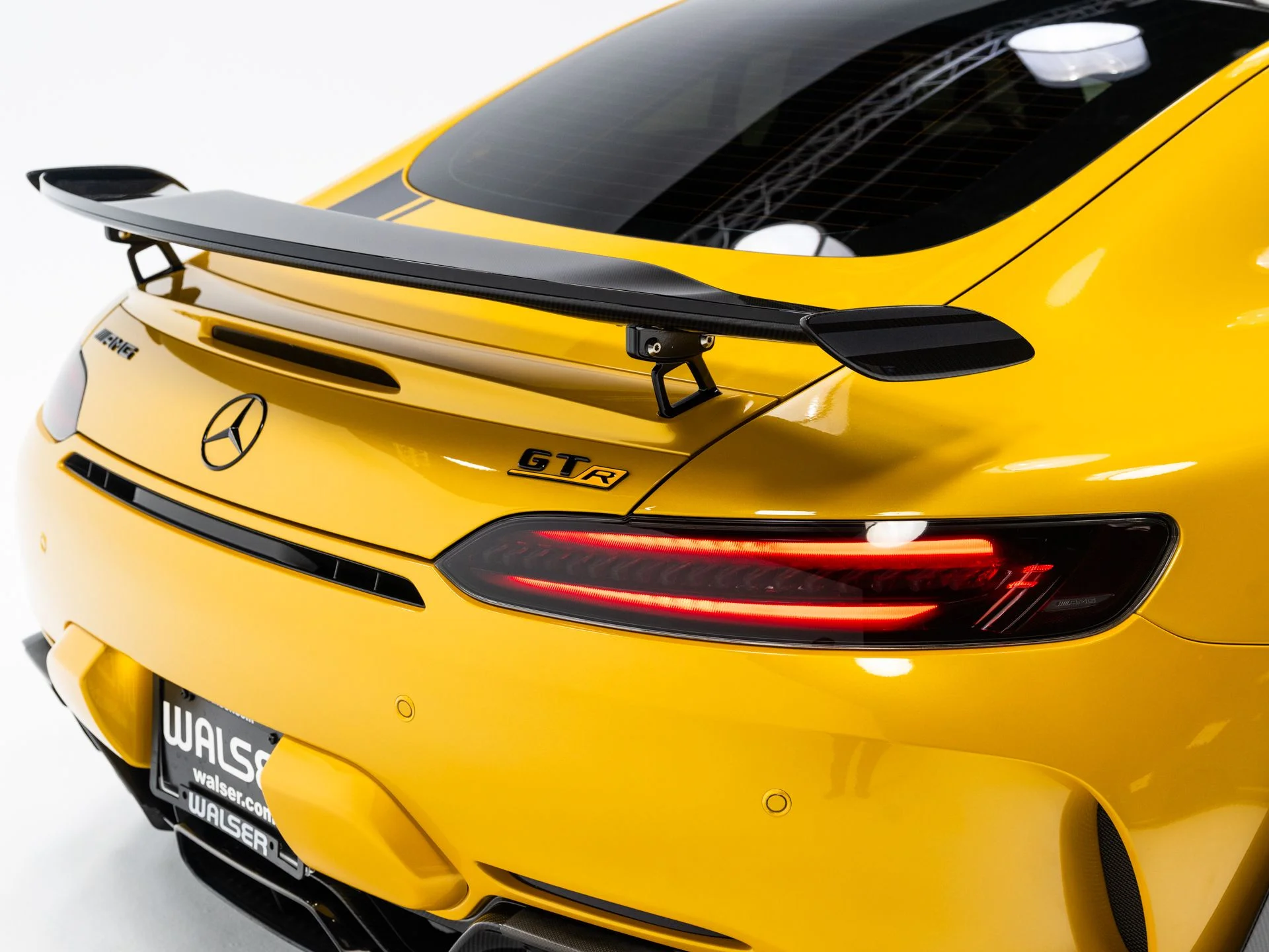 Used 2020 AMG Solarbeam Yellow Metallic Mercedes-Benz R image 20