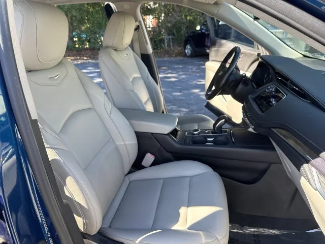 Used 2019 Blue Cadillac Luxury image 10
