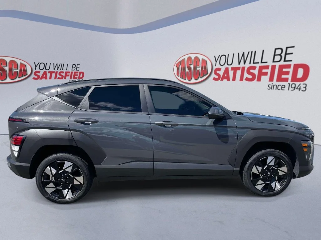 Certified Used 2025 Gray Hyundai SEL image 5