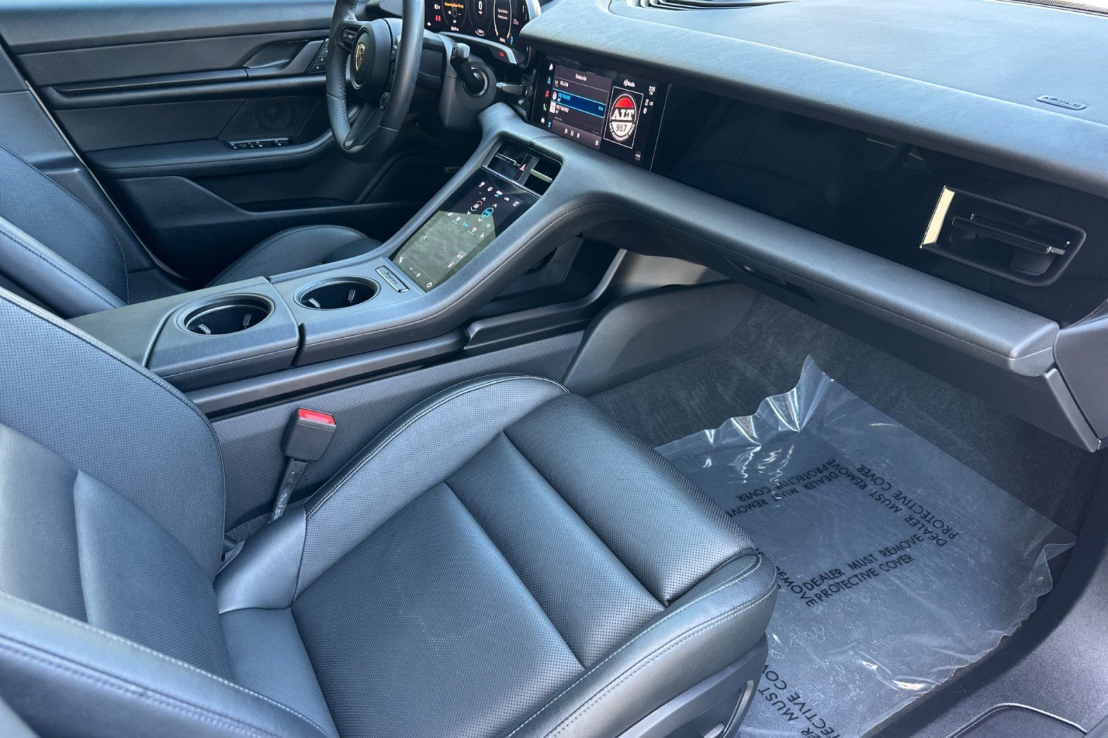Certified Used 2023 White Porsche  image 15