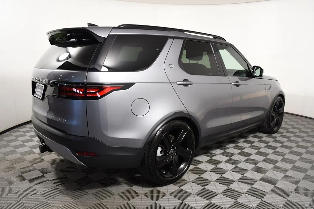 Certified Used 2025 Eiger Grey Metallic Land Rover S image 7