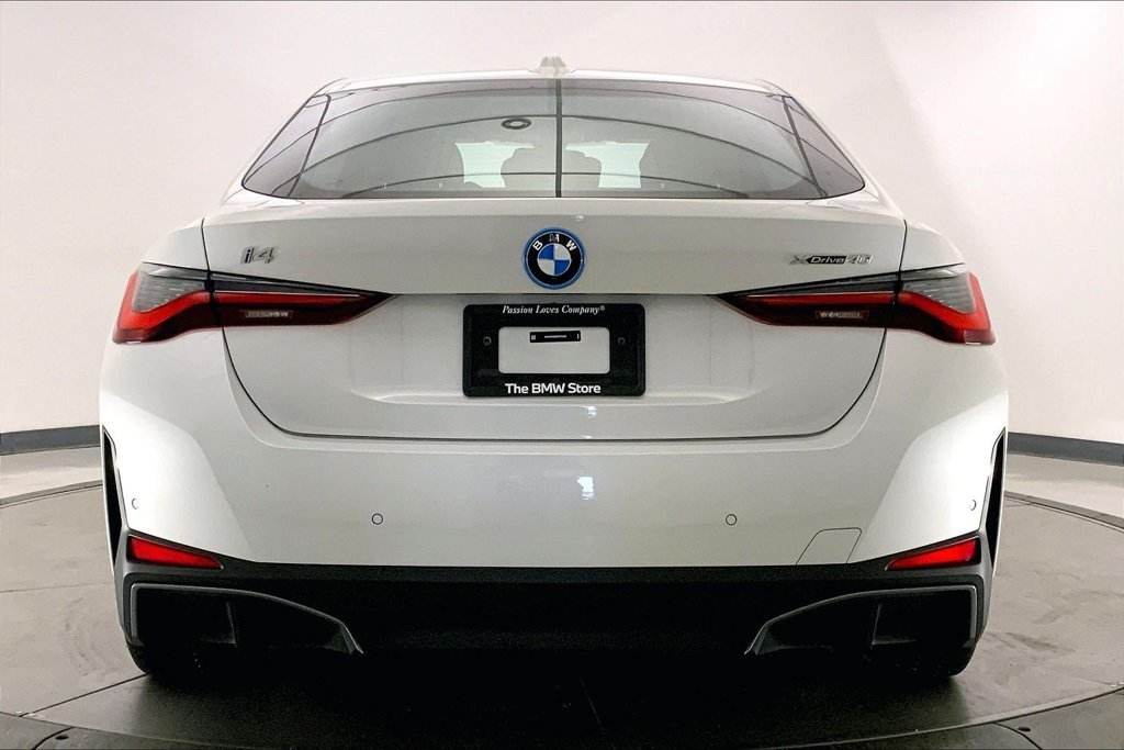 Certified Used 2024 Mineral White Metallic BMW  image 3