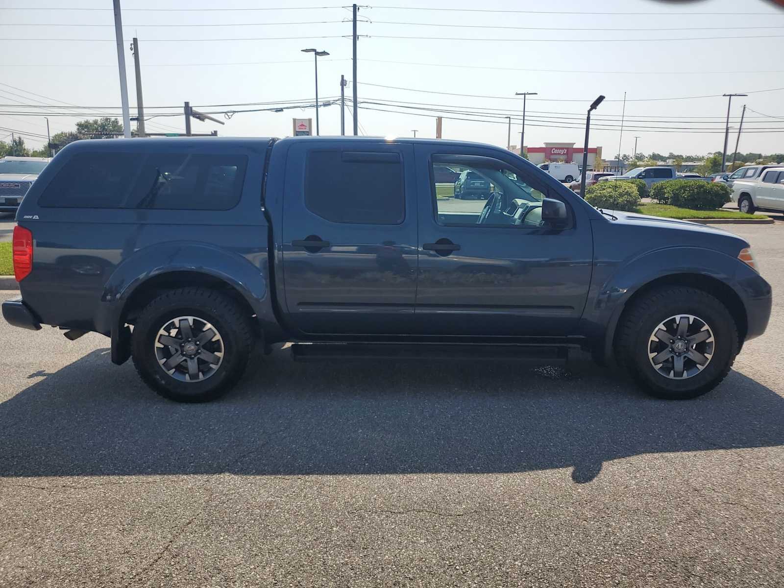 Used 2019  Nissan Desert Runner image 7