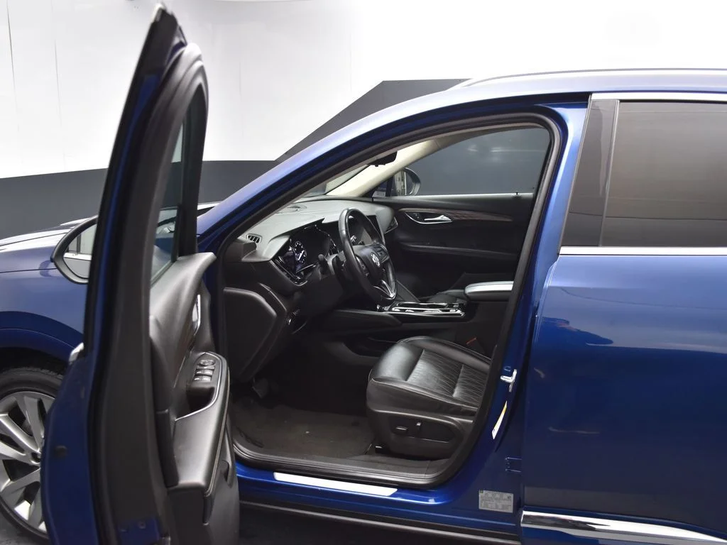 Used 2022 Blue Buick Avenir image 19