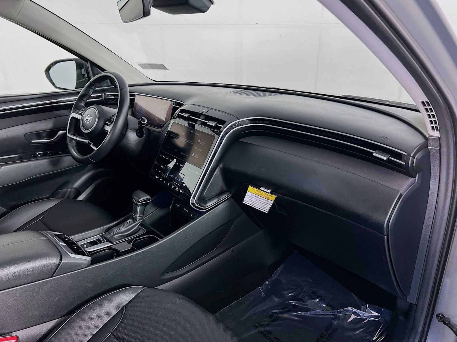 Used 2024 Hampton Gray Hyundai SEL image 30