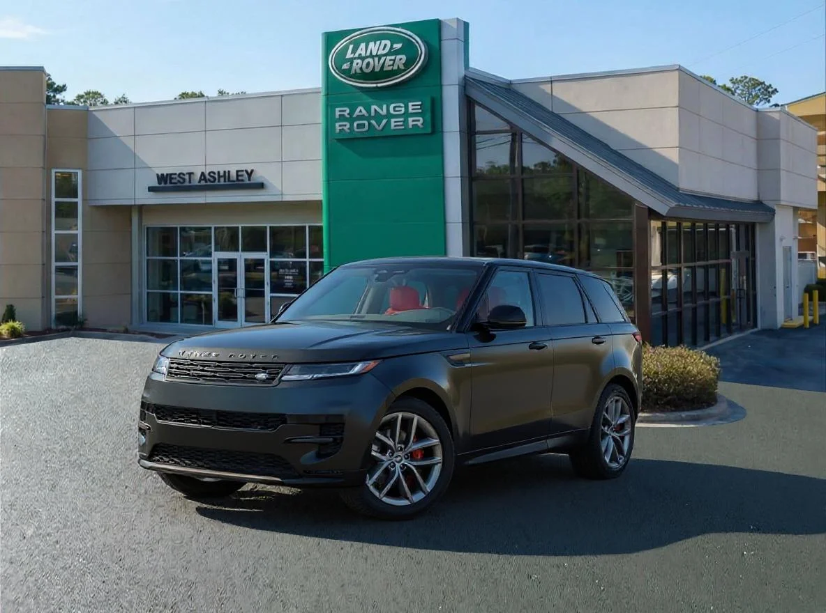 New 2026 Santorini Black Land Rover Dynamic SE image 1
