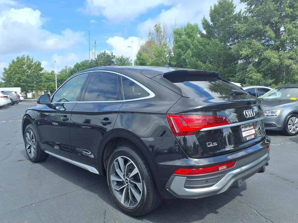 Used 2022 Black Audi 45 S line Premium image 5