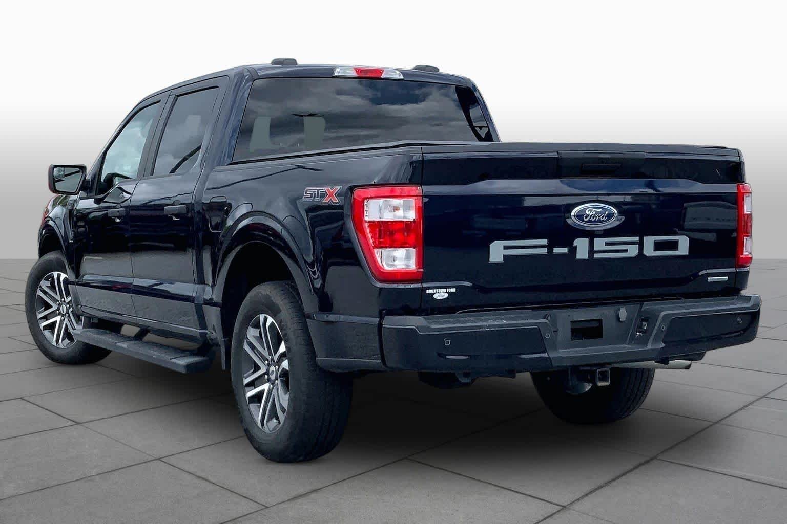 Used 2023 Antimatter Blue Metallic Ford XL image 12