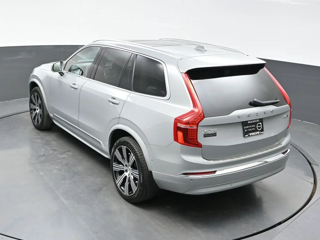 Certified Used 2024 Vapour Grey Volvo Plus image 35