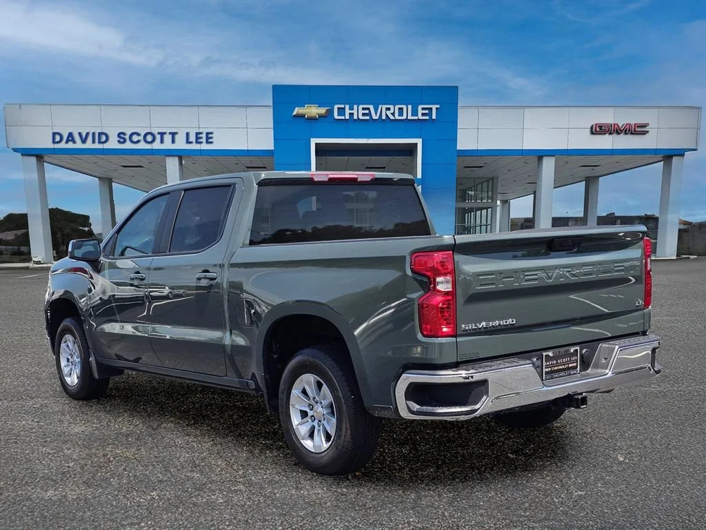 Used 2025 Cypress Gray Chevrolet LT image 12