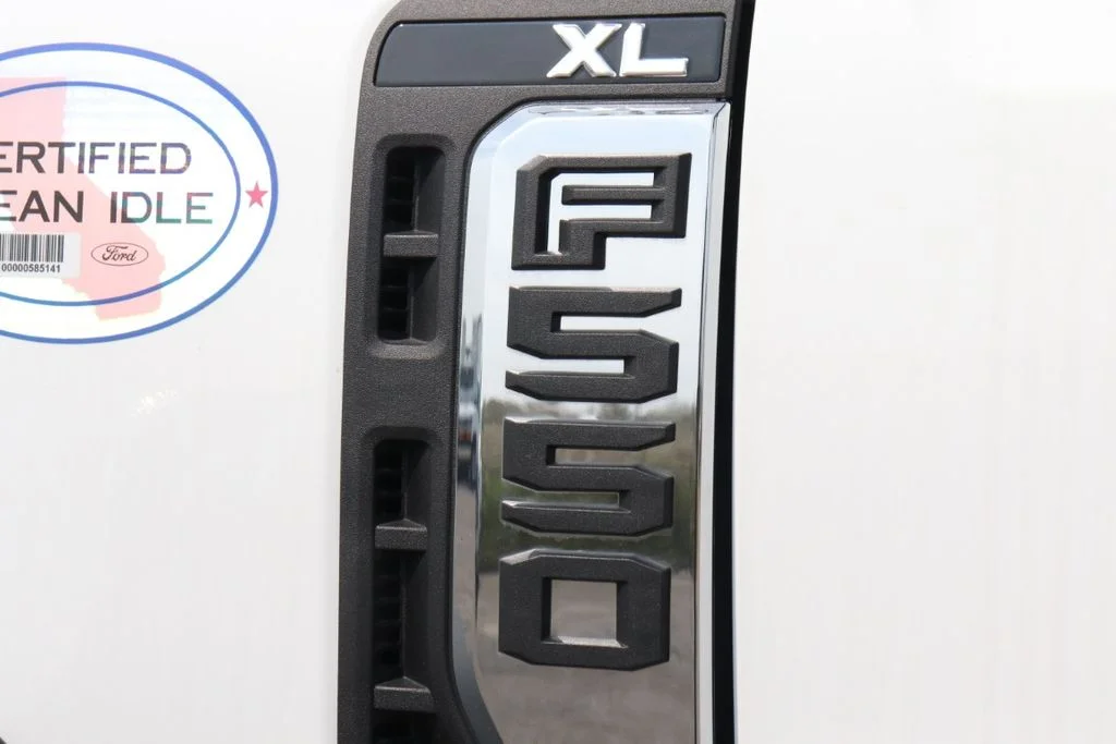 2025 Ford F-550 Super Duty Chassis Cab XL - Photo 29