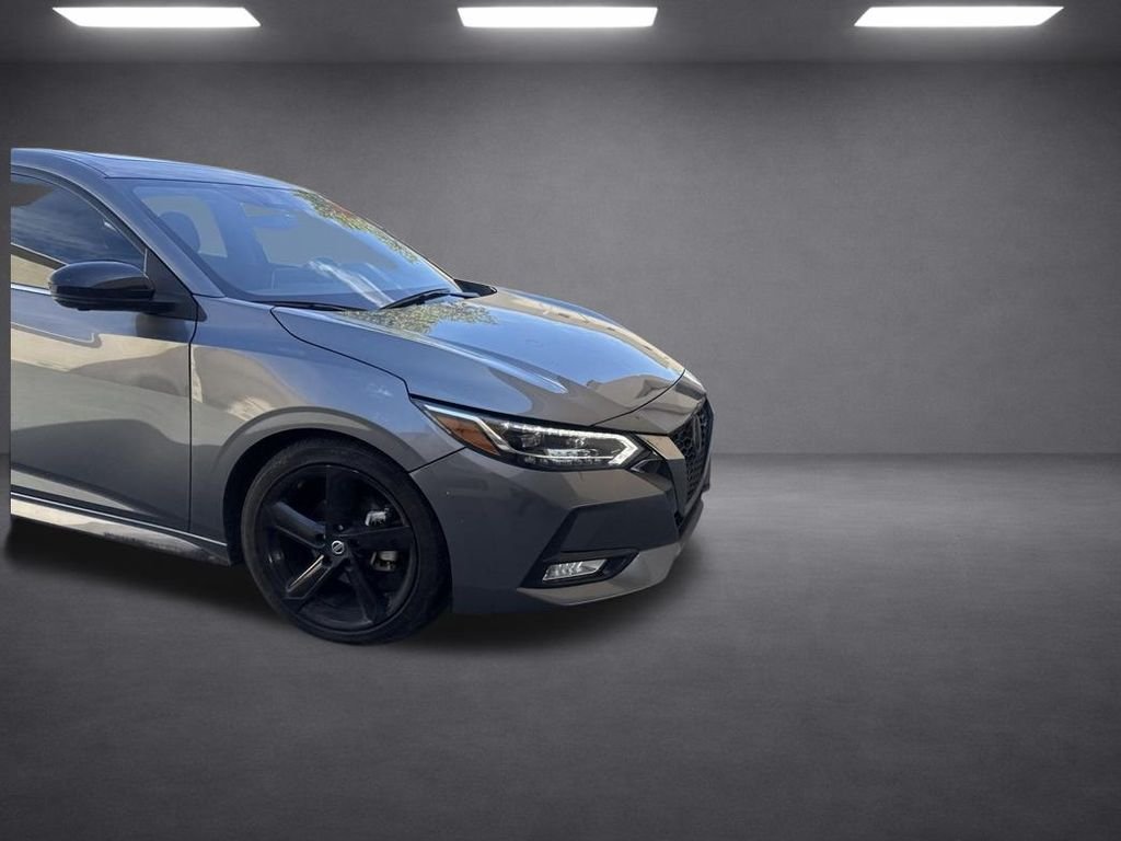 Used 2023 Gray Nissan SR image 9
