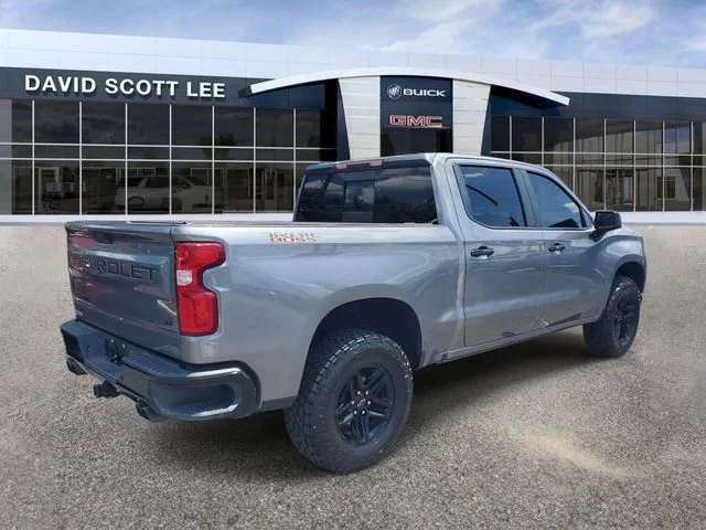 Used 2021 SATIN STEEL METALLIC Chevrolet LT Trail Boss image 4