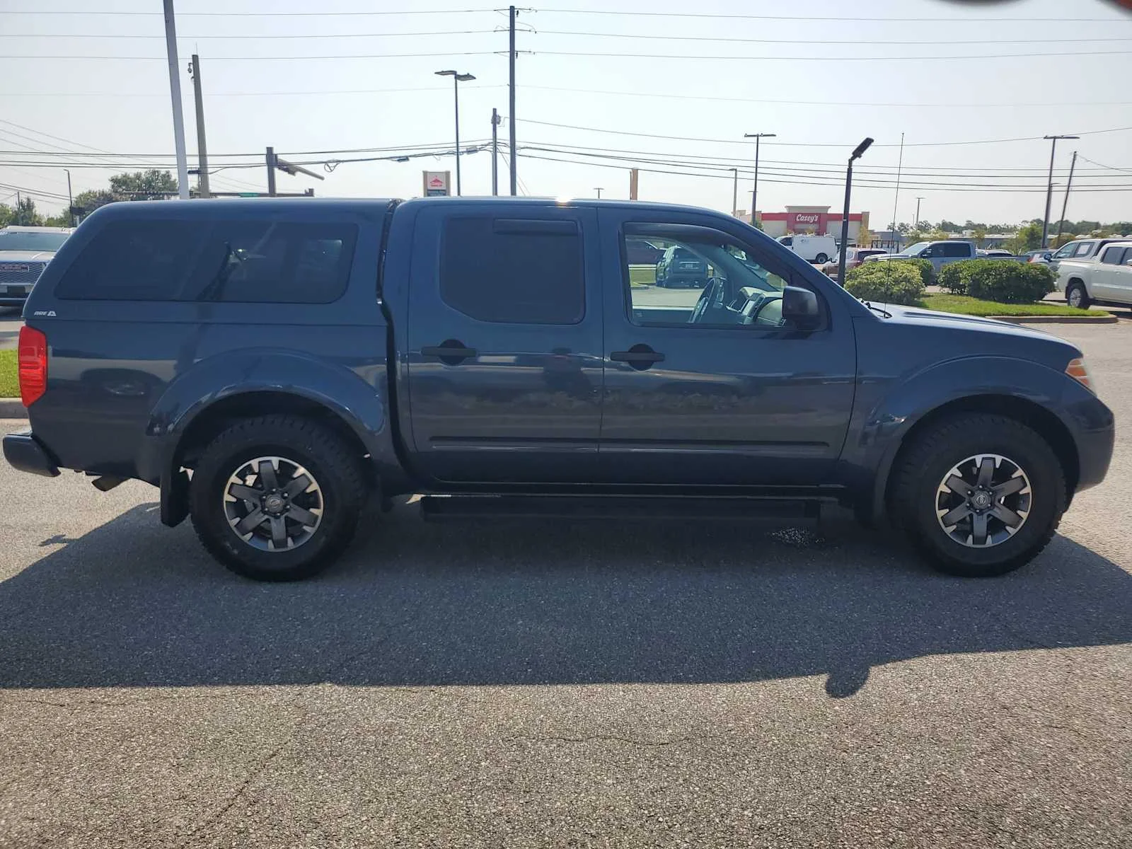 Used 2019  Nissan Desert Runner image 7