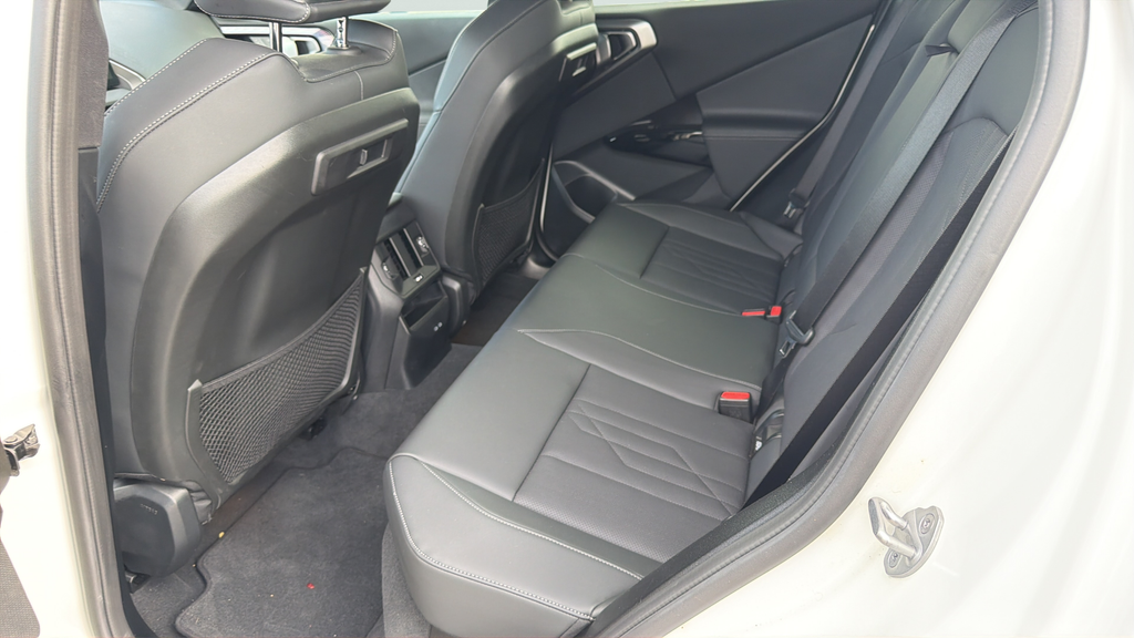 Used 2026 White BMW 30 xDrive image 18