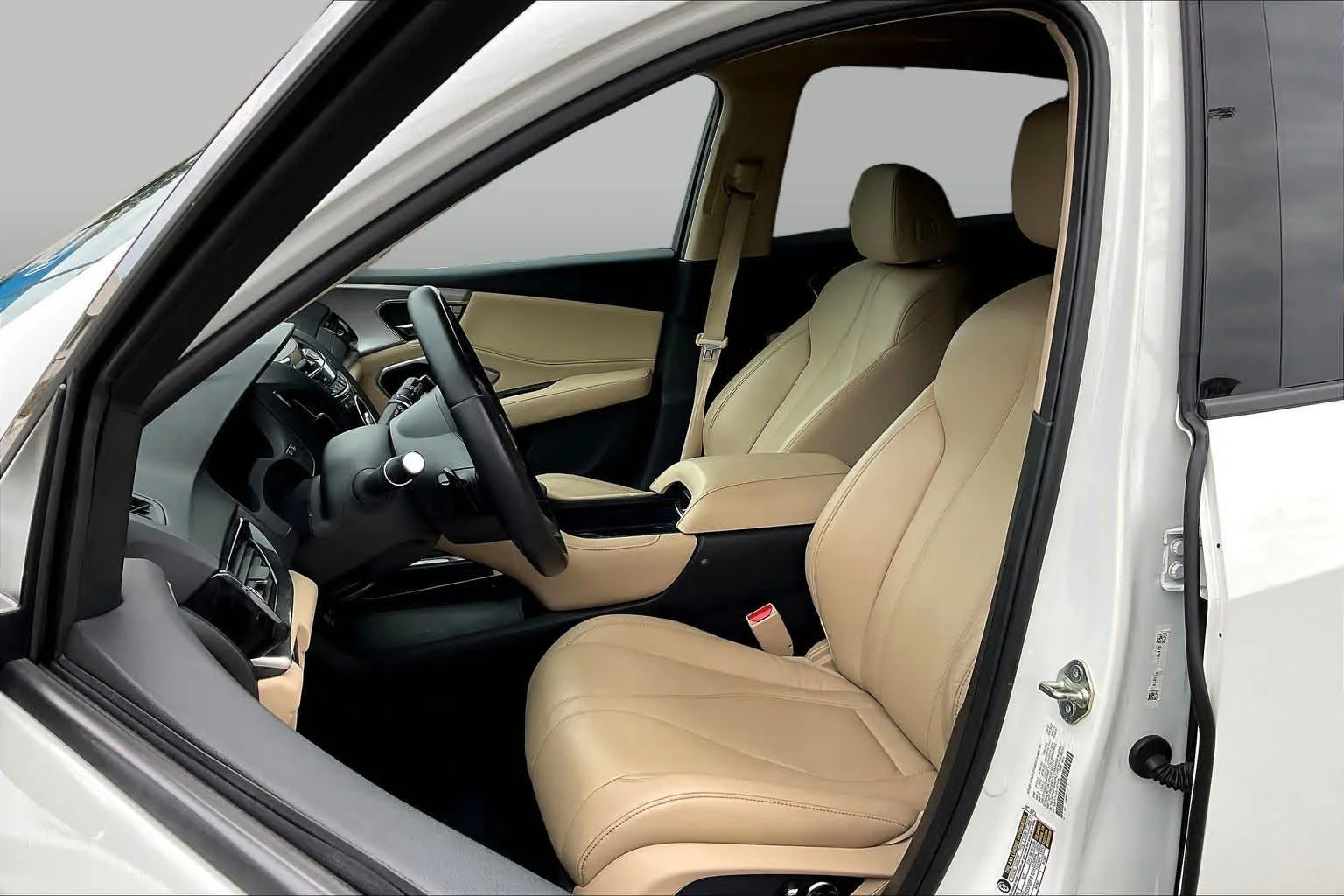 Used 2020 Platinum White Pearl Acura  image 8