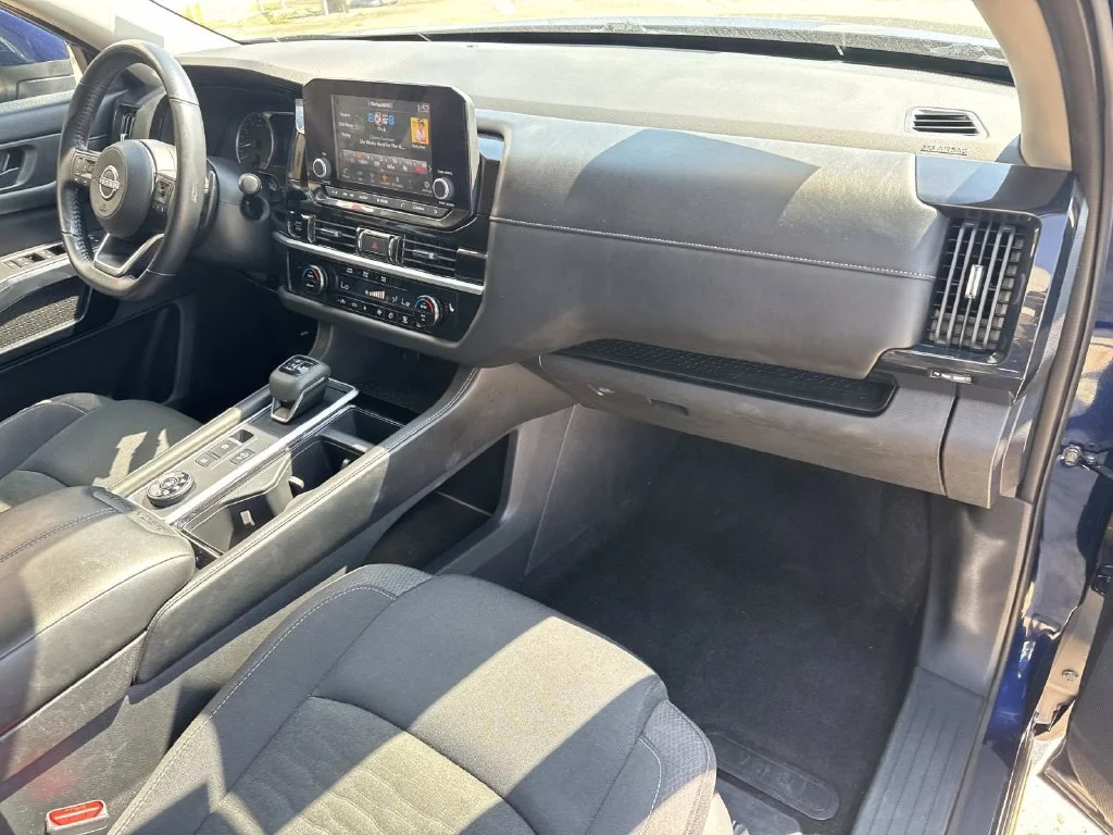 Used 2025 Blue Nissan SV image 23