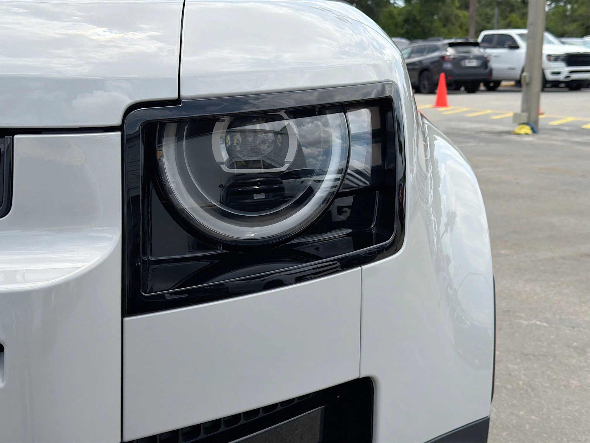 New 2026 Borasco Grey Metallic Land Rover S image 9