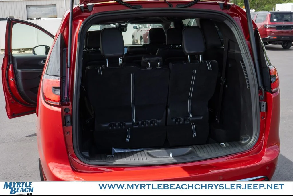 Certified Used 2026 Red Chrysler Select image 30