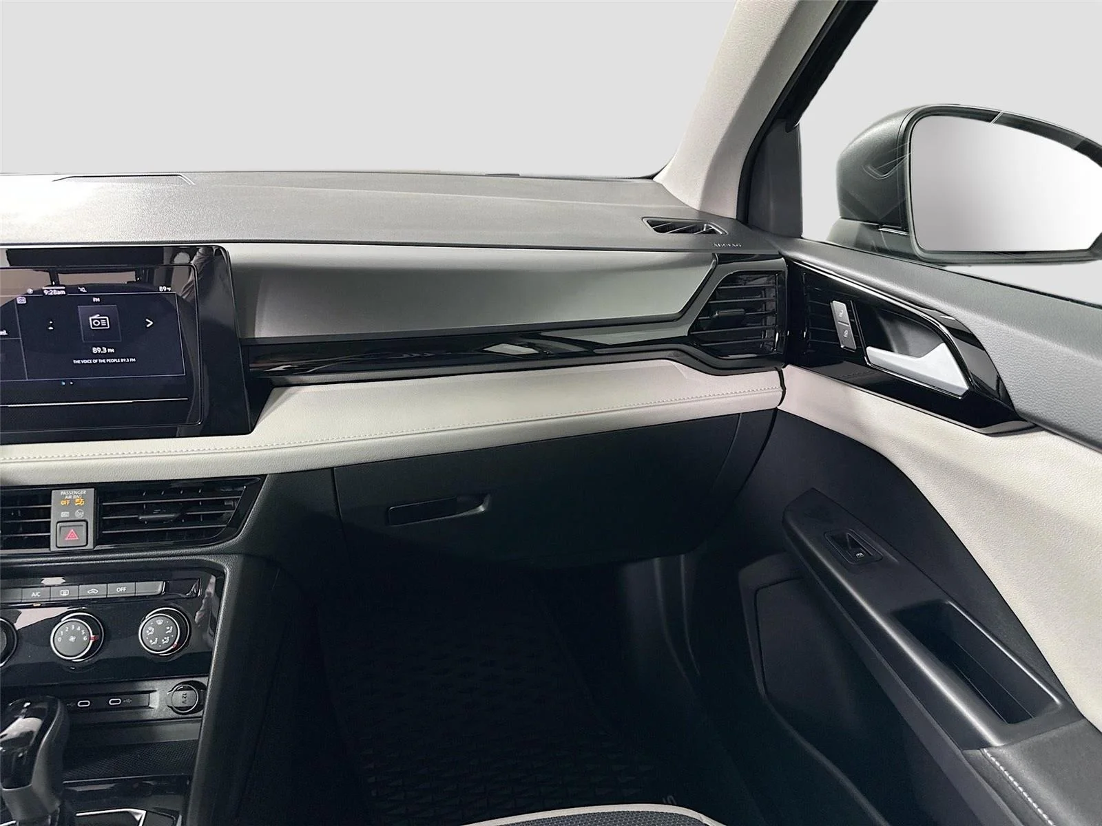 2025 Volkswagen Taos S - Photo 21