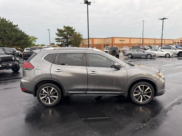 Used 2019 Gray Nissan SL image 5