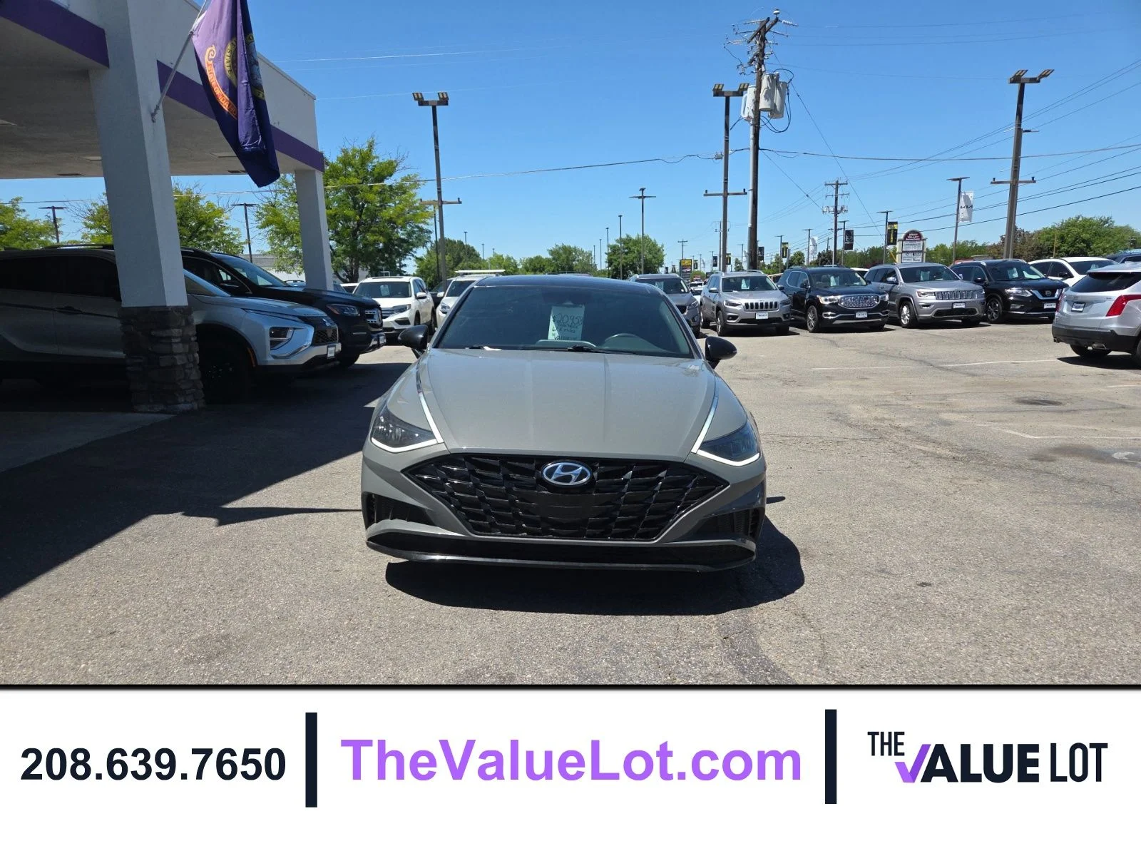 Used 2022 Gray Hyundai SEL Plus image 5