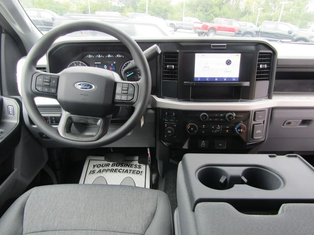 New 2026 Oxford White Ford F-250® XL image 4