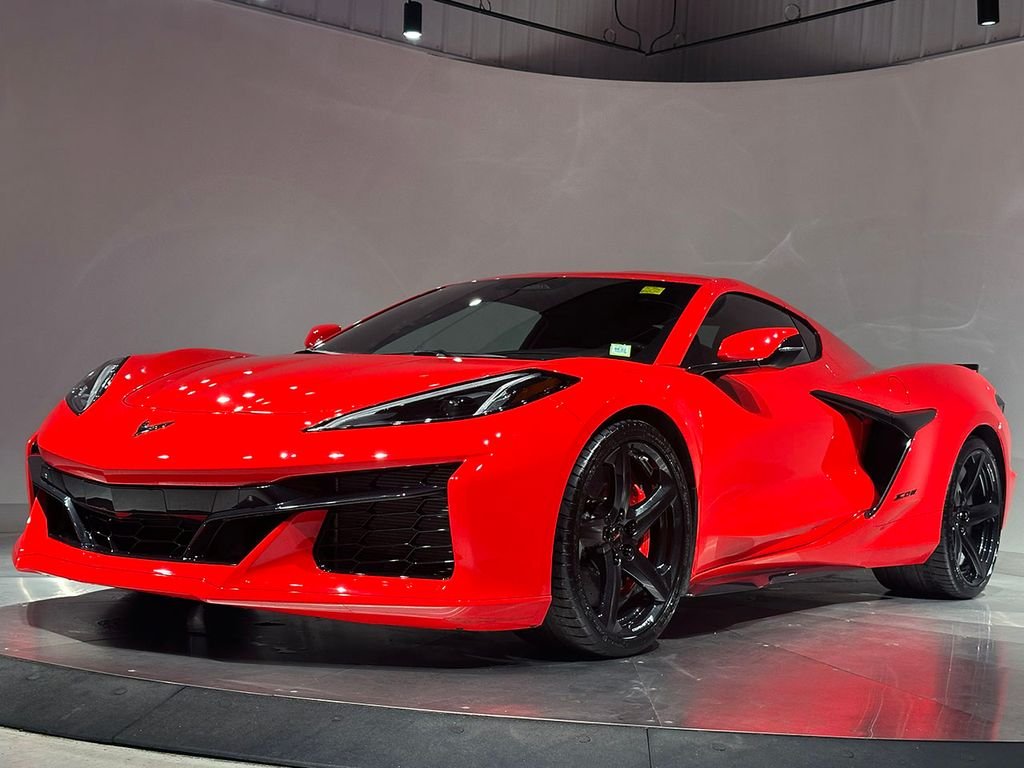 Used 2024 Red Chevrolet Z06 image 19