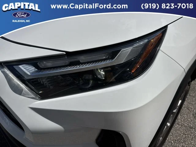 Used 2023 White Toyota XLE image 11