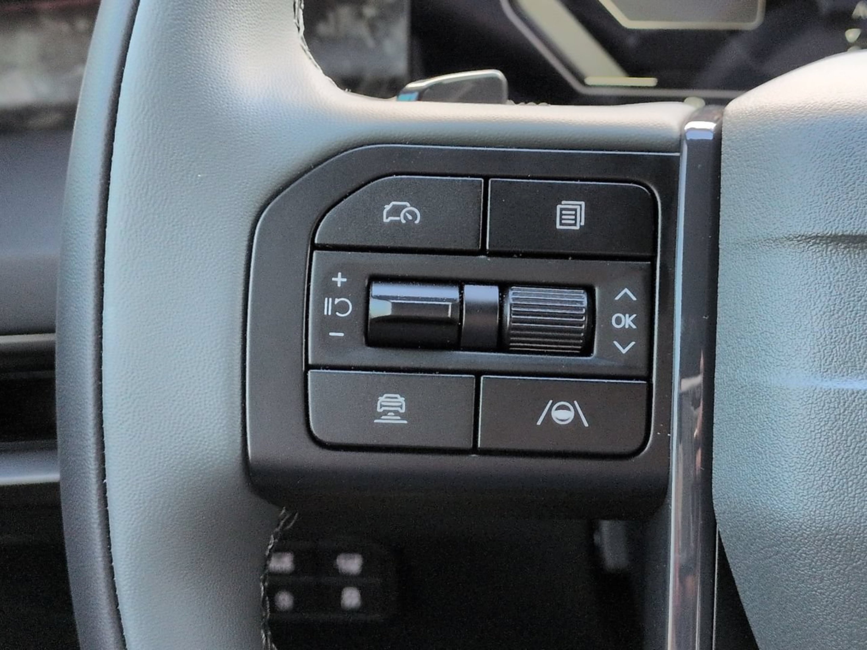 New 2027 Glacial White Kia X-Pro SX-Prestige image 21