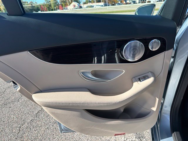 Used 2018 Silver Mercedes-Benz C 300 image 18
