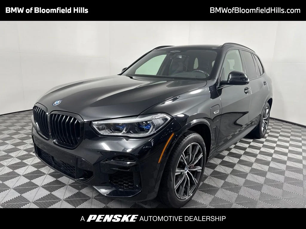Used 2022 Black BMW xDrive45e image 1
