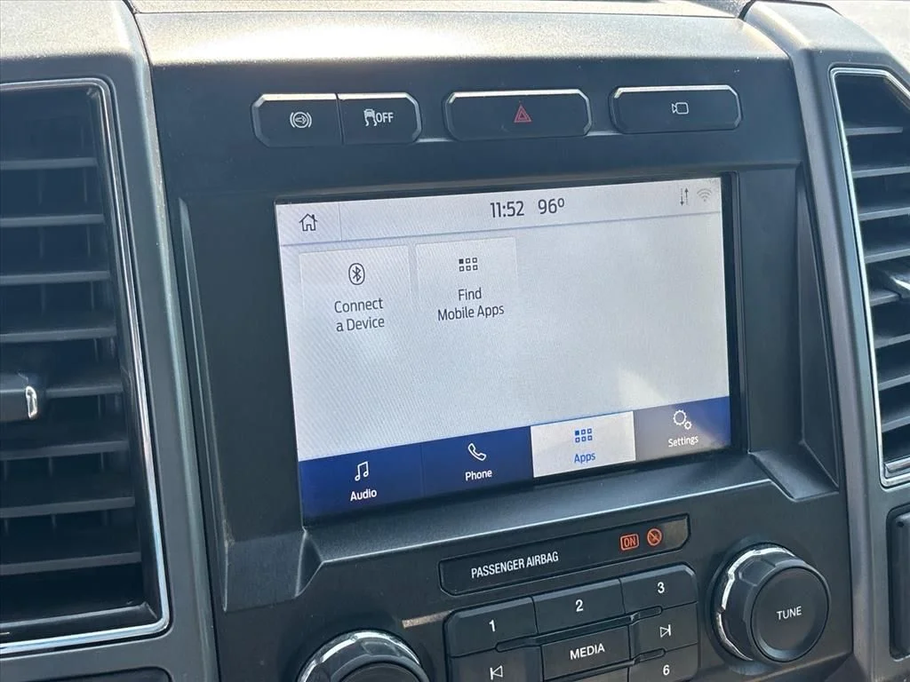 Used 2021 Oxford White Ford XLT image 38