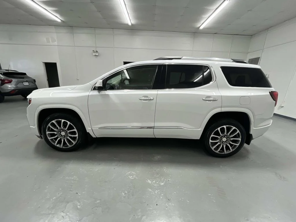 Certified Used 2022 WHITE FROST TRICOAT GMC Denali image 5