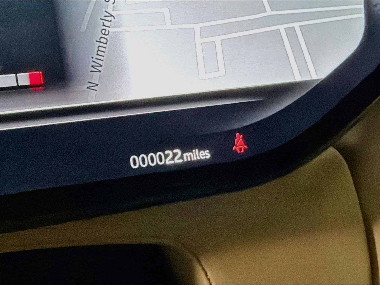 New 2026 Fuji White Land Rover SE image 11