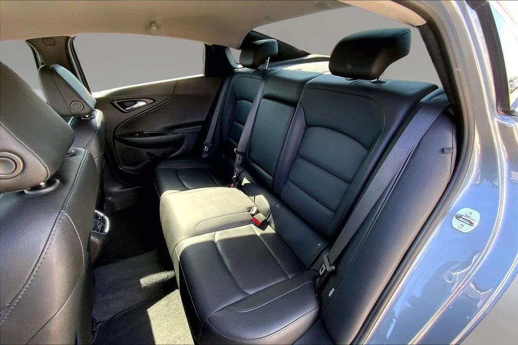 Used 2023 Sterling Gray Metallic Chevrolet LT image 25