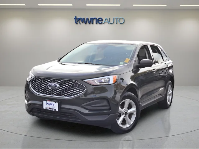 Certified Used 2023 Green Ford SE image 2