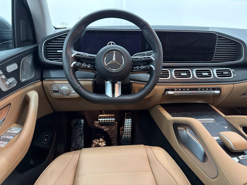 Certified Used 2026 Gray Mercedes-Benz GLS 450 image 25