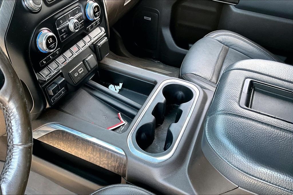 Used 2020 White GMC Denali image 12