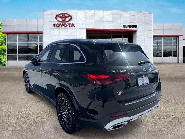 Used 2023 Black Mercedes-Benz GLC 300 image 4