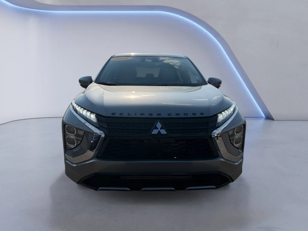New 2026 Mercury Gray Metallic Mitsubishi SEL image 8