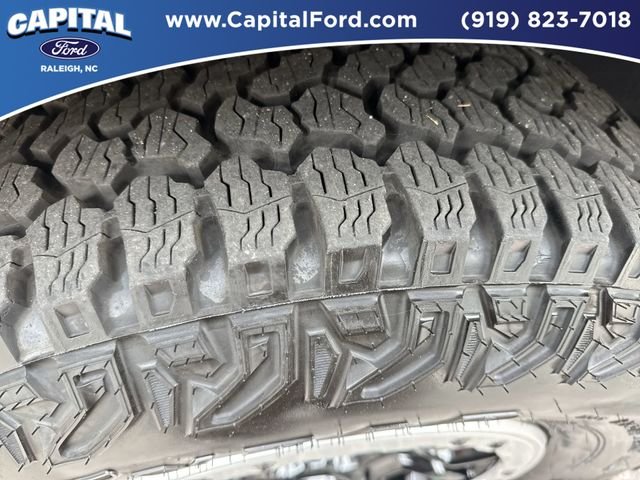 Used 2025 Blue Ford Badlands image 14