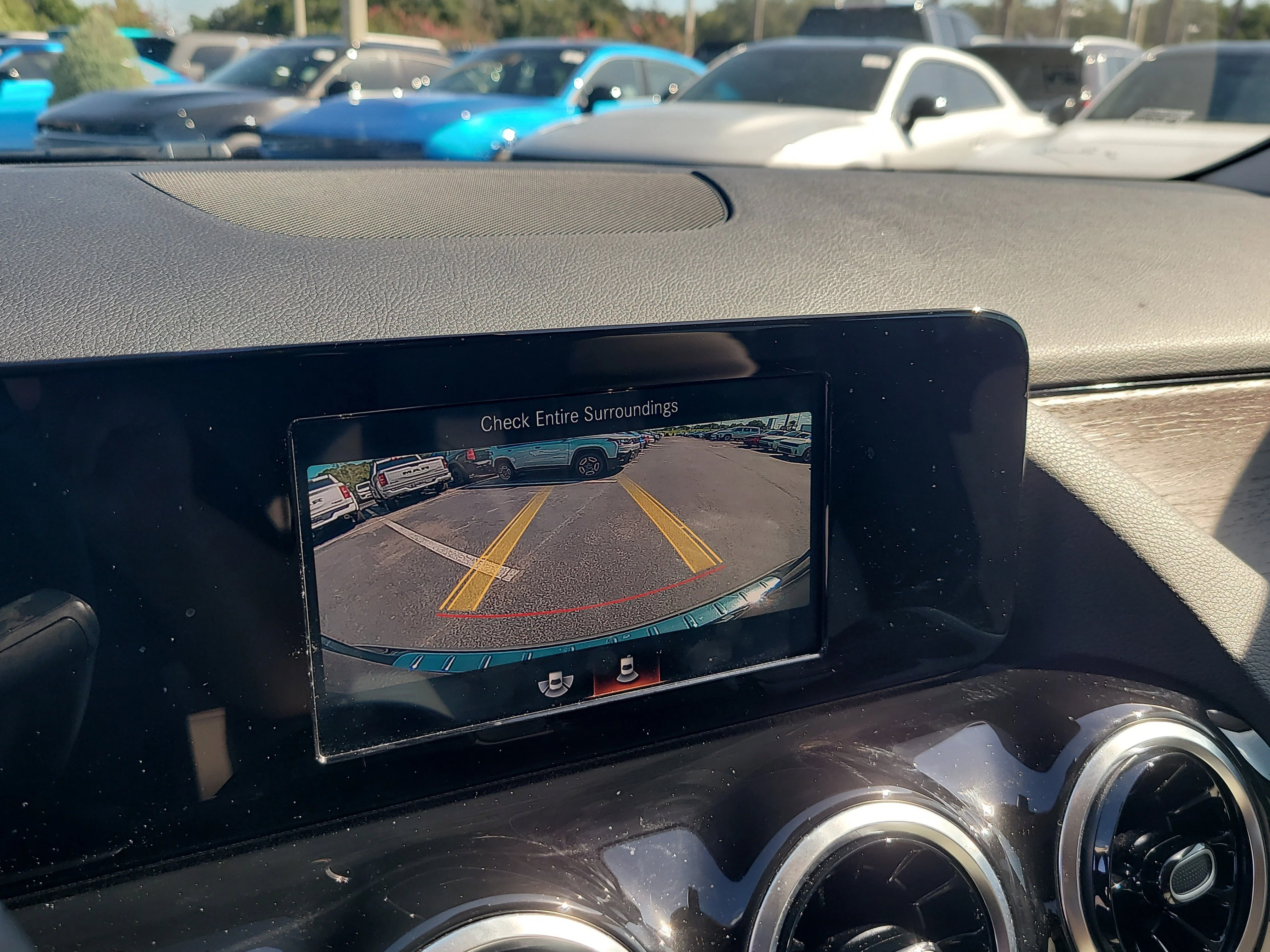 Used 2021  Mercedes-Benz GLA 250 image 21