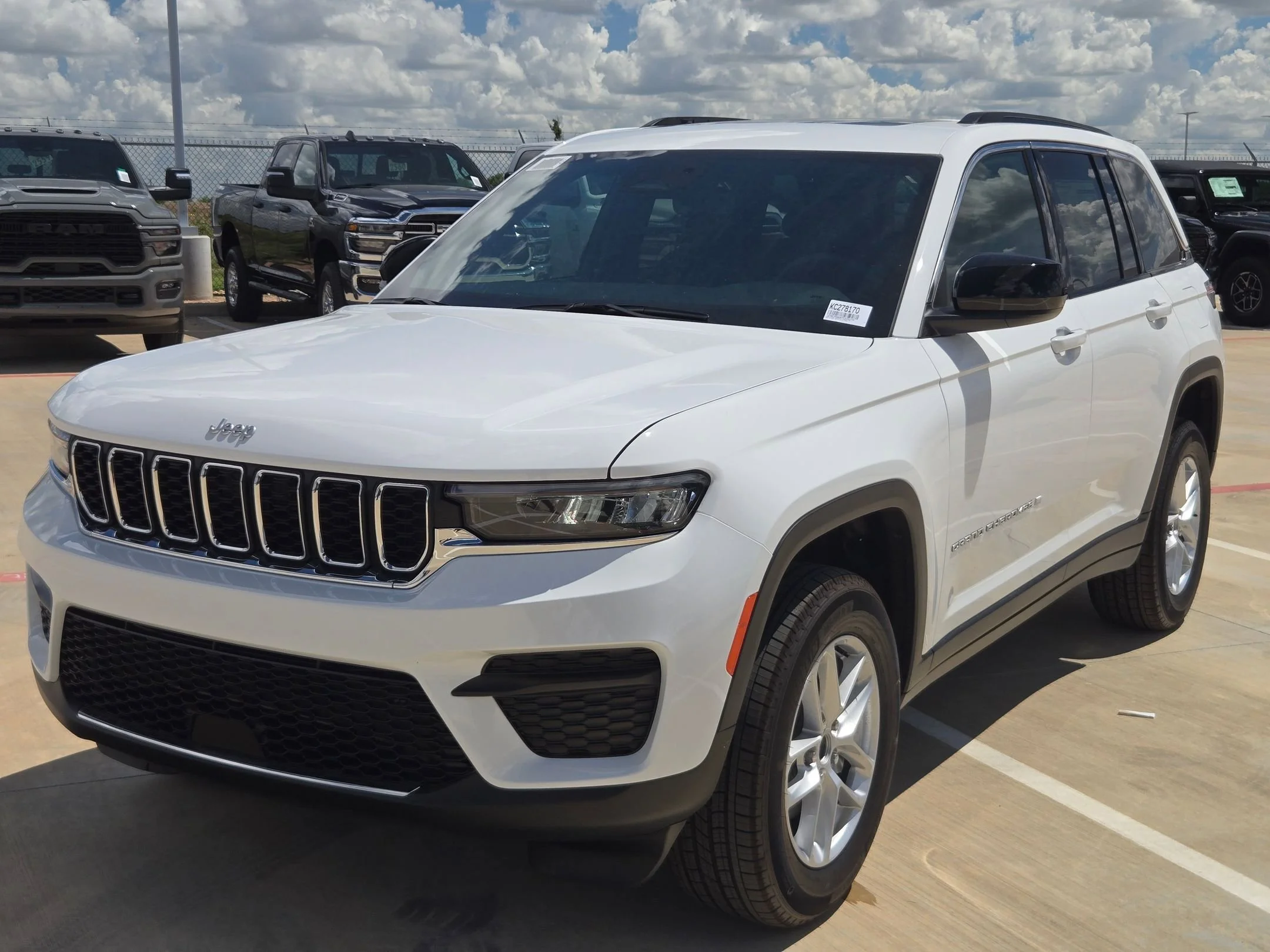 New 2026 Bright White Clearcoat Jeep Laredo X image 7
