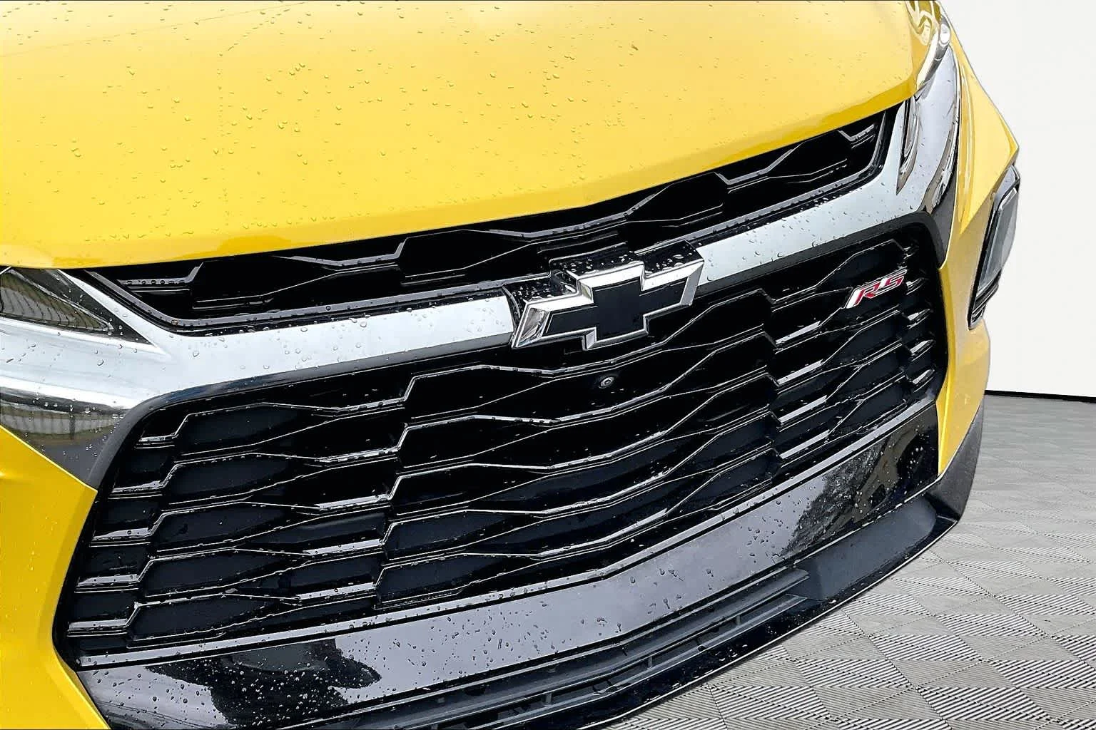 Used 2022 Nitro Yellow Metallic Chevrolet RS image 31