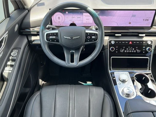 Used 2025 Silver Genesis 2.5T image 12